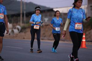 BIB: 098, 0411, 9015, 7234
                            <button type="button" onclick="openModal(3131570)" class="btn btn-primary btn-sm float-right btn-popup" data-toggle="modal" data-target=".modal-high-quality">
                        <i class="fas fa-shopping-cart"></i> Add to Cart
                    </button>
                                            <button type="button" onclick="isThisMe(3131570, true)" class="btn btn-success btn-sm float-right btn-popup btn-isme hidden" data-toggle="tooltip" data-placement="bottom" title="นี่คือรูปของคุณใช่ไหม คลิกที่นี่เพื่อเอาเข้าอัลบั้ม">
                        <i class="fas fa-plus"></i> Add to album
                    </button>
                    <button type="button" onclick="isThisMe(3131570, false)" class="btn btn-warning btn-sm float-right btn-popup btn-isnotme hidden">
                        <i class="fas fa-ban"></i> Remove from album
                    </button>